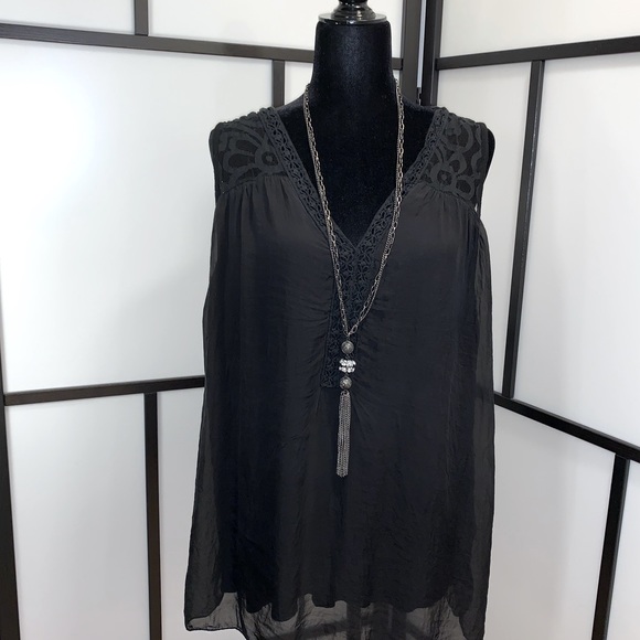 Bellambra Tops - Bellambra 100% Silk Blouse